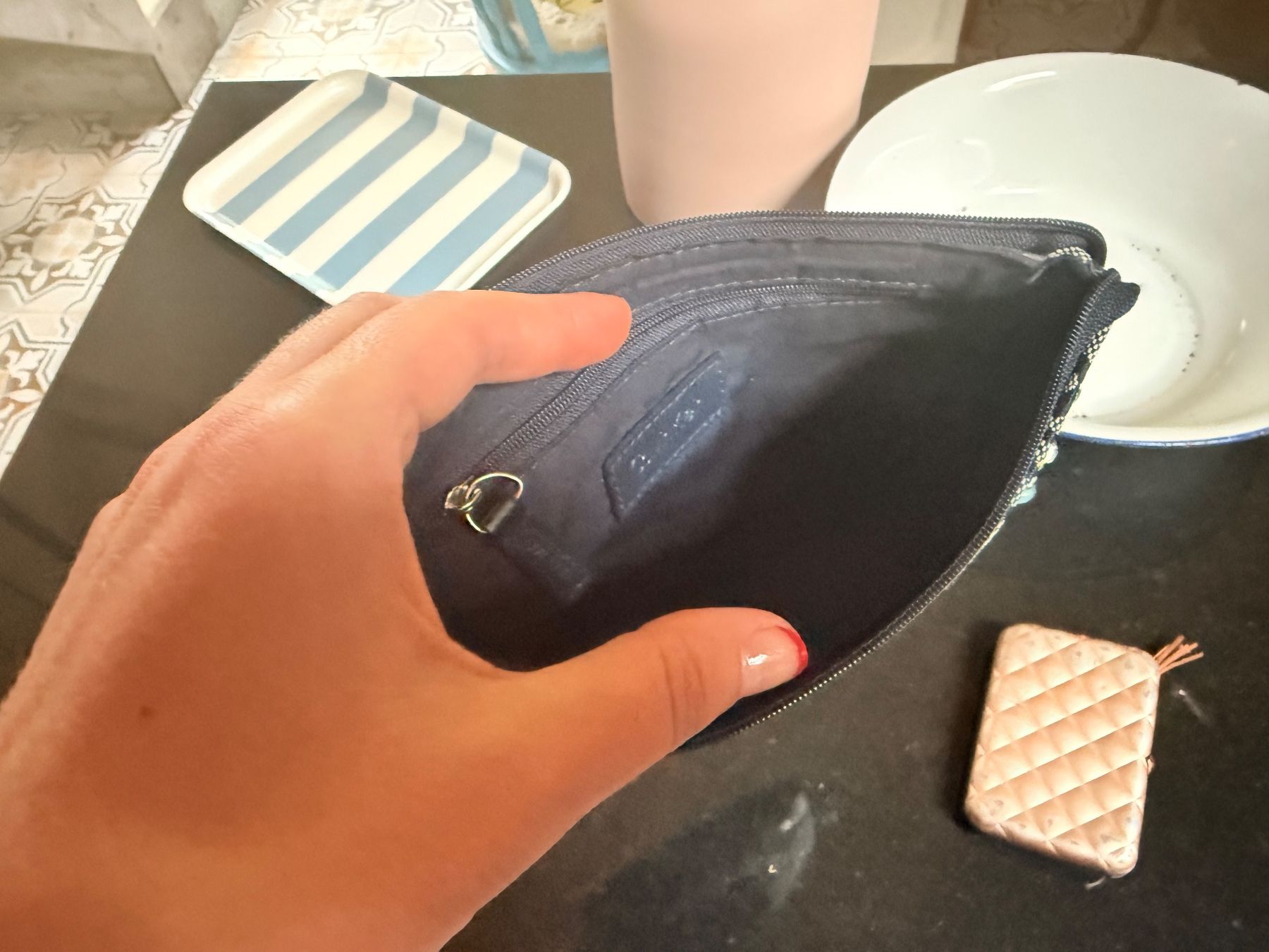 Calvin Klein Custodie per cosmetici: Calvin Klein Handgelenktasche – Usato da Dotzigen venduto da White_Warrior 2