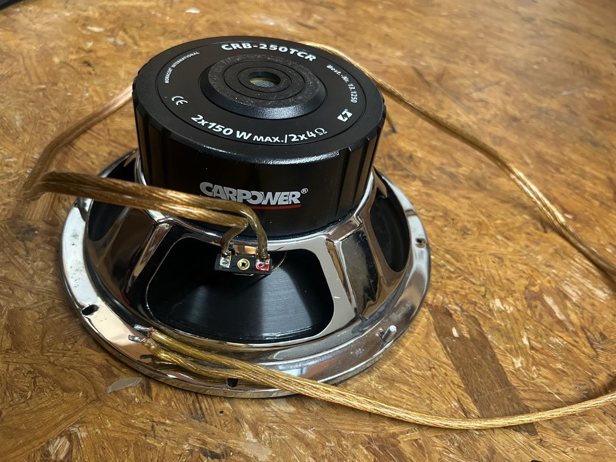 Haut-parleurs: Auto Subwoofer – D'occasion à Bubendorf par Jonaels 8