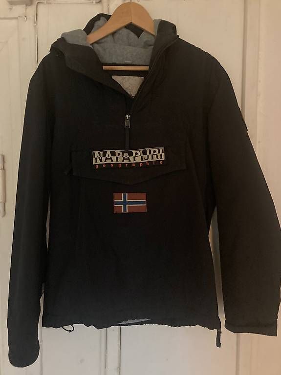 Napapijri Giacche: NAPAPIRI Jacke "Rainforest" – Usato da Zürich venduto da Annico1 2