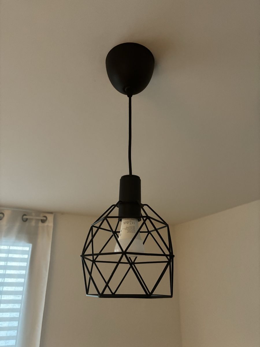 Ikea Lustres & lampes de plafonds: Lot de 3 suspensions lumière – D'occasion à Lausanne par Mbama23