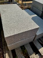 Granit Blockstufen "Salgadas" grau – Restposten 3 Stk.