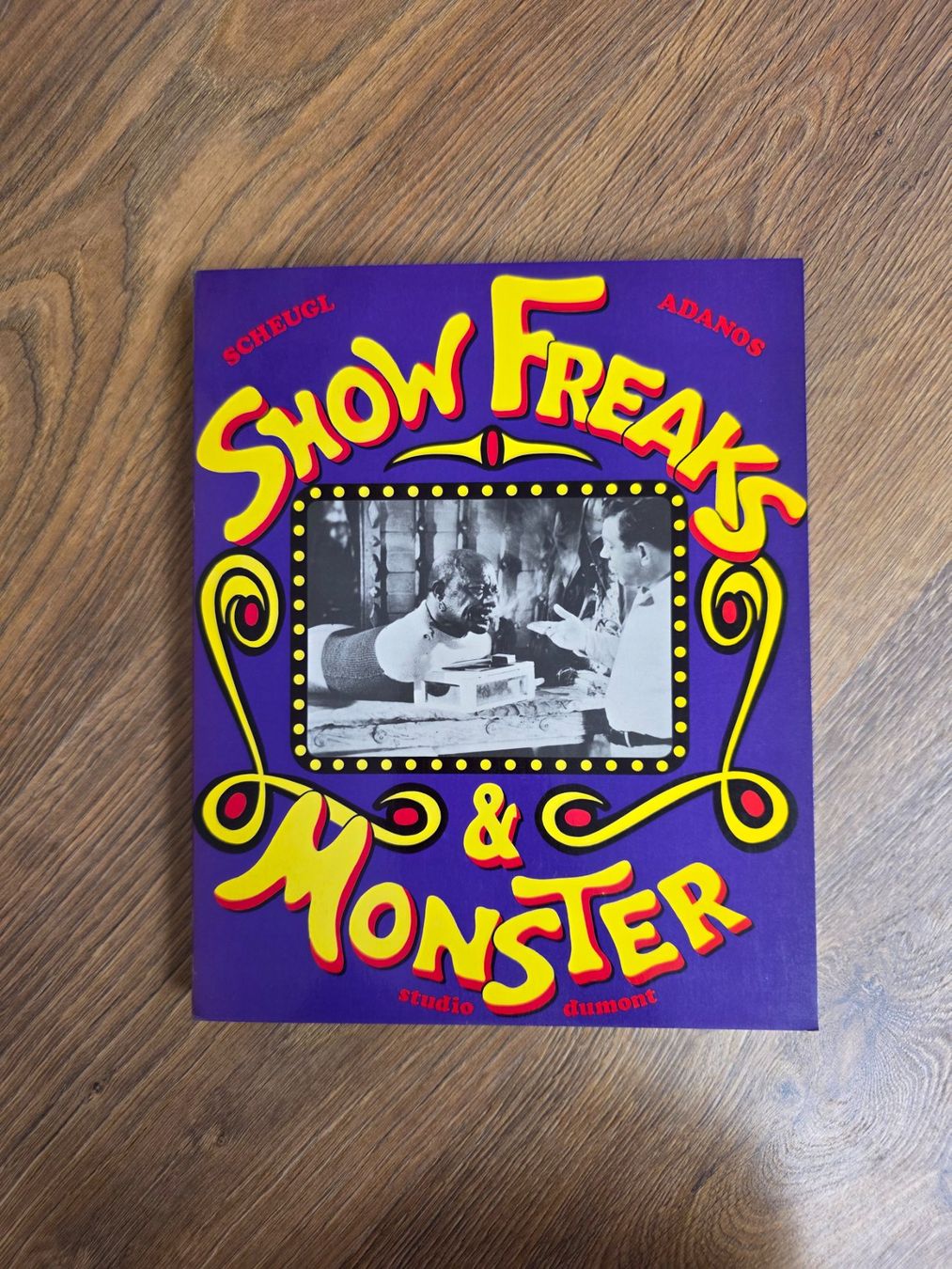 Libri: Buch "Show Freaks & Monster" von Scheugl / Adanos – Usato da Nebikon venduto da Japostyle