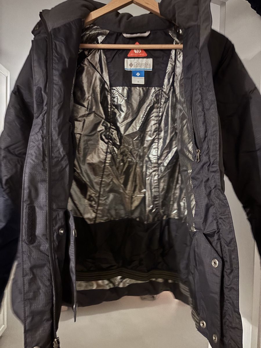 Columbia Vestes: COLUMBIA isolierte Winterjacke S – D'occasion à Zürich par Peonie 3