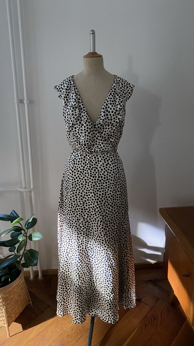 Vestiti: Kleid von Mango – Nuovo (secondo la descrizione) da Schaffhausen venduto da melanieisa