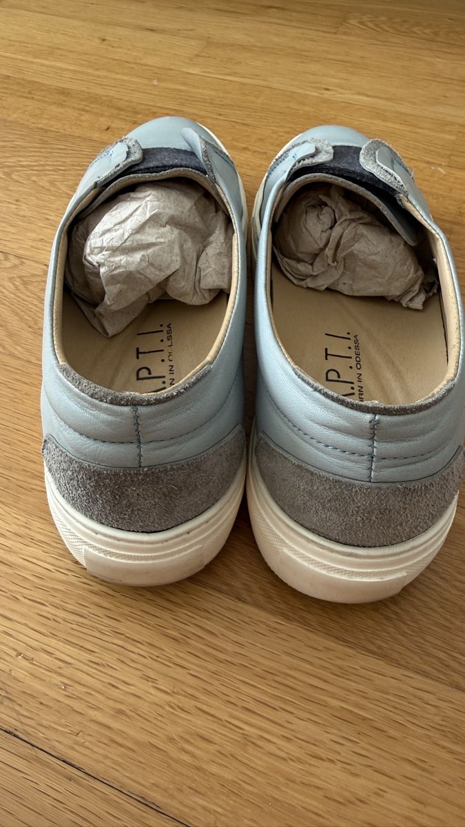 Scarpe da donna: Slip-on sneakers, size 40 – Usato da Zürich venduto da ana_782l 1