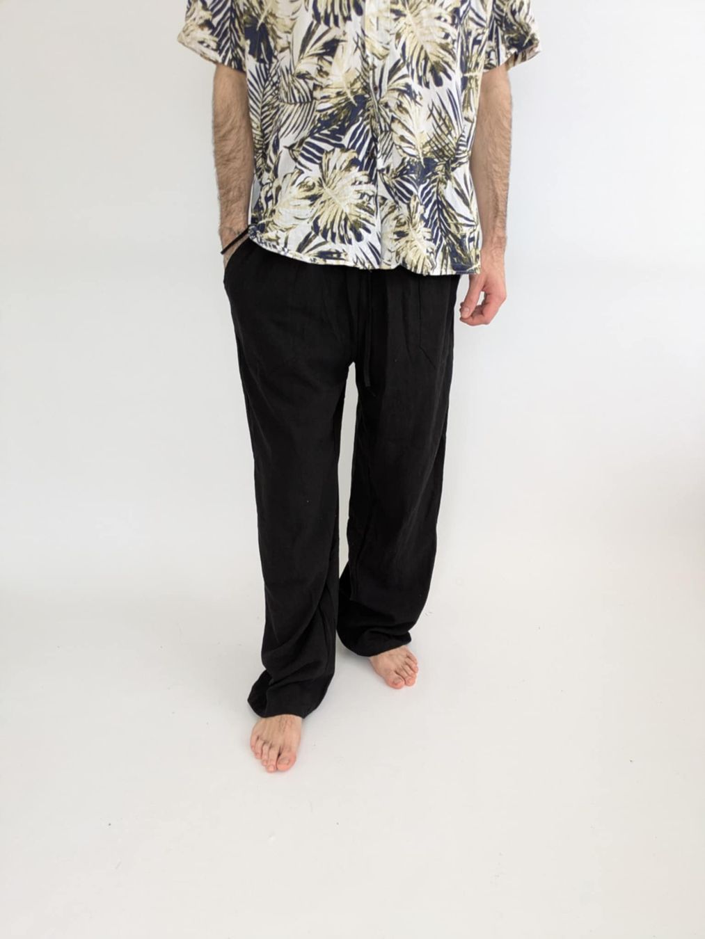 Pantaloni: Schwarze  - Sommerhose - Grösse M - Lässig! – Nuovo (secondo la descrizione) da Rorschach venduto da joh_v2y2