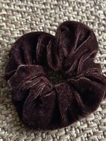 Haargummi Scrunchie Samt braun neuwertiger Zustand