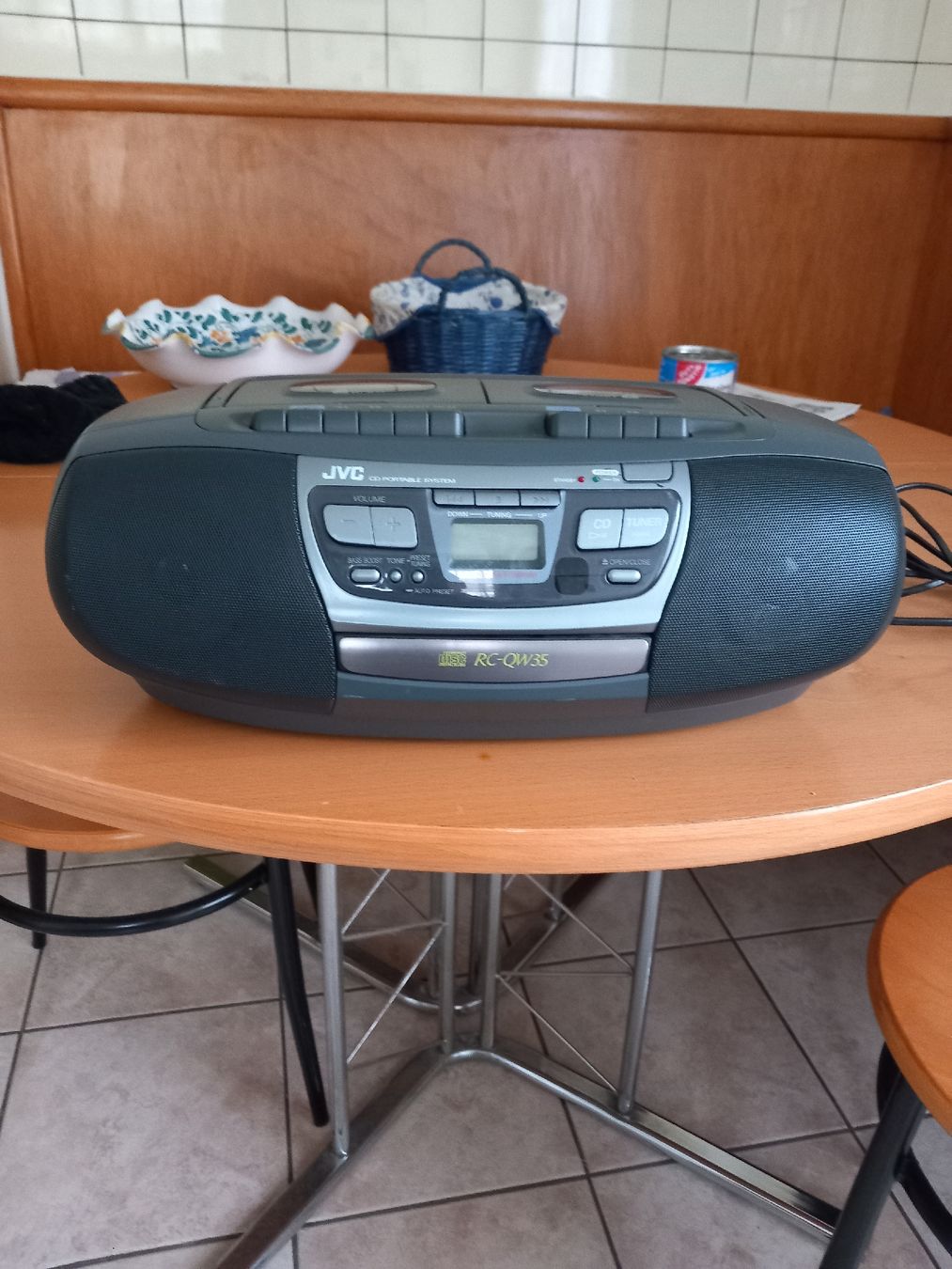 JVC Audio- & Mediensysteme: JVC Ghettoblaster RC-Q11L - Top Zustand. – Gebraucht aus Oftringen von JustRayyyy