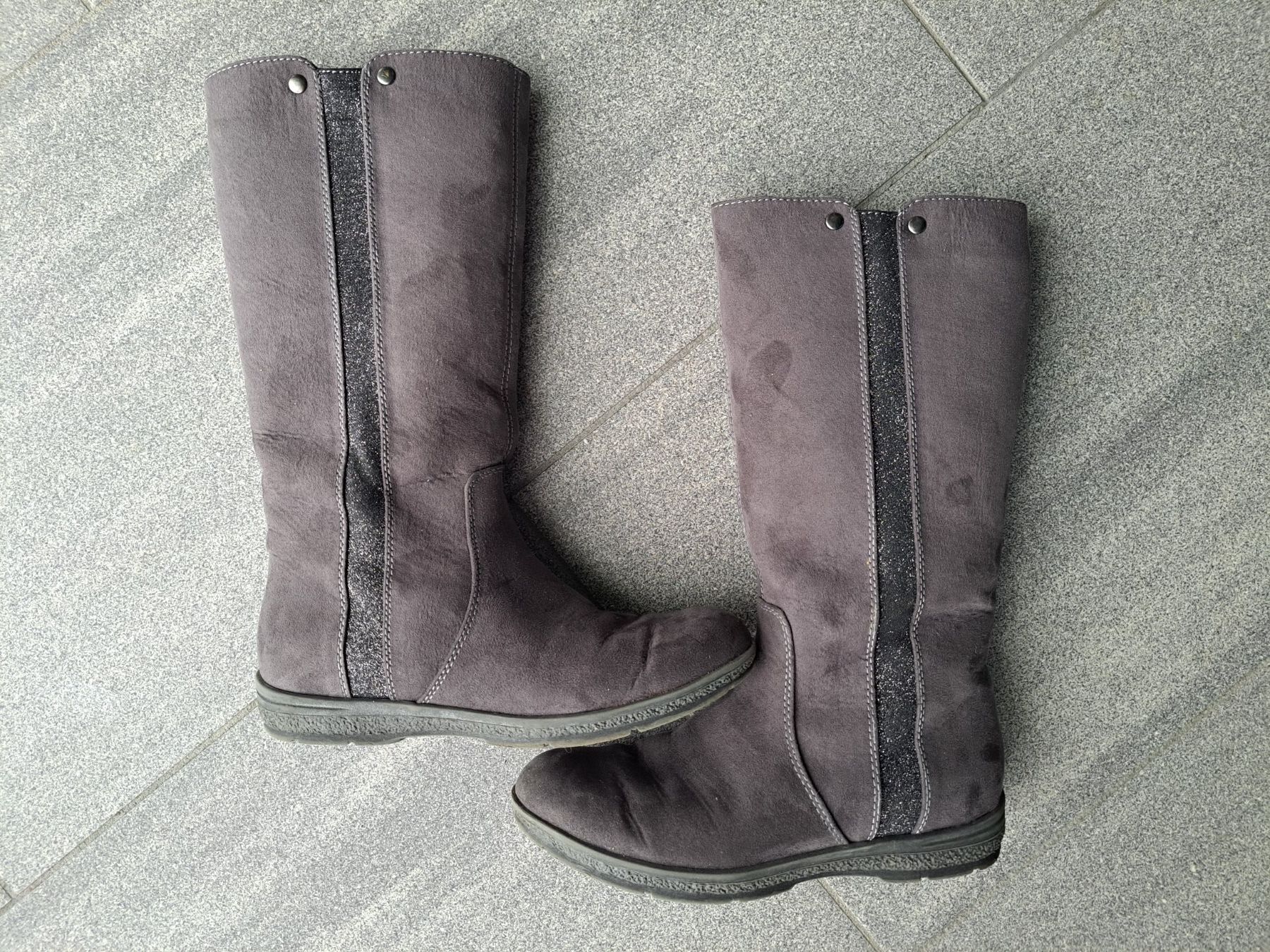 Schuhe für Mädchen: Stiefel Gr 32 – Gebraucht aus Bünzen von nagyagi111mail