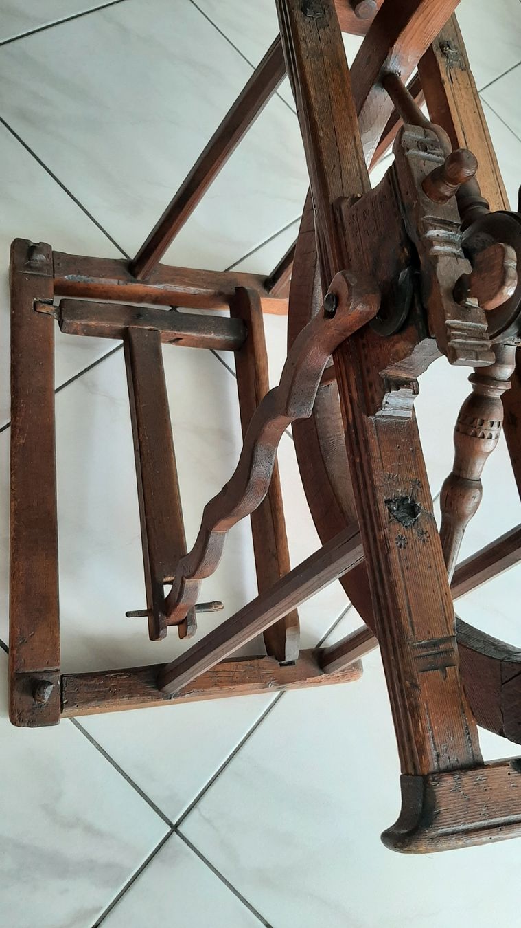 Cercles à broder: Spinnrad  antico – D'occasion à Luzern par PAPPALARDO1955 1