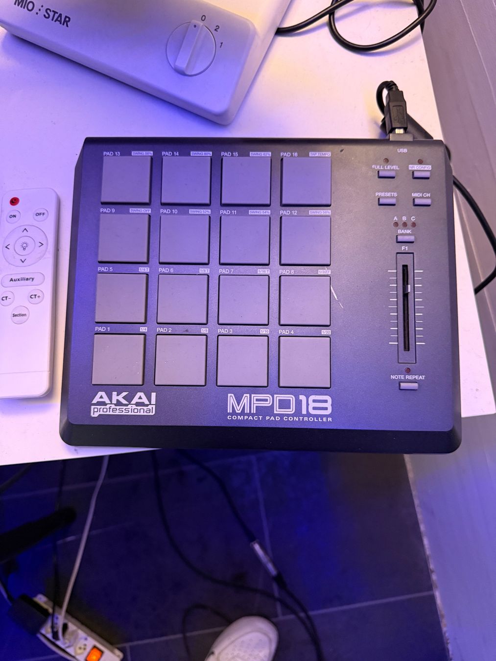 Akai Strumenti musicali: Akai Mpd gebraucht Funktionsfähig – Usato da Wollerau venduto da kre_8jbk