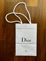 Dior Papiertasche