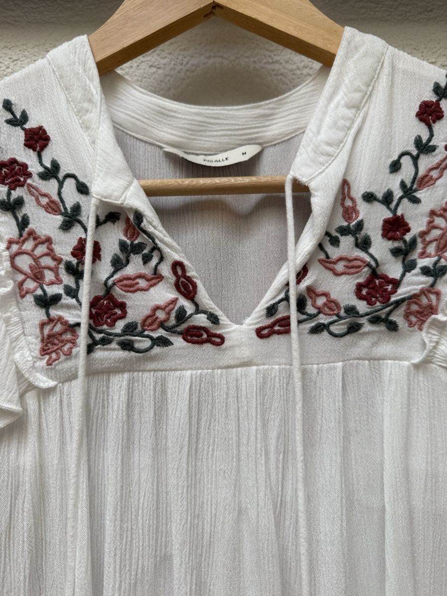 Camicette: Bluse weiss bestickt mit Blumen Grösse M – Nuovo (secondo la descrizione) da Gebenstorf venduto da Miami81 1
