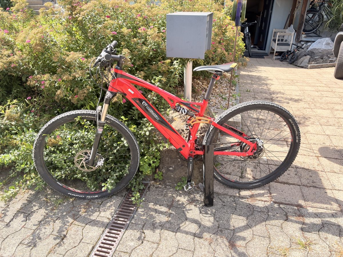 Velos: E-Bike – Gebraucht aus Zürich von ret_2dzn