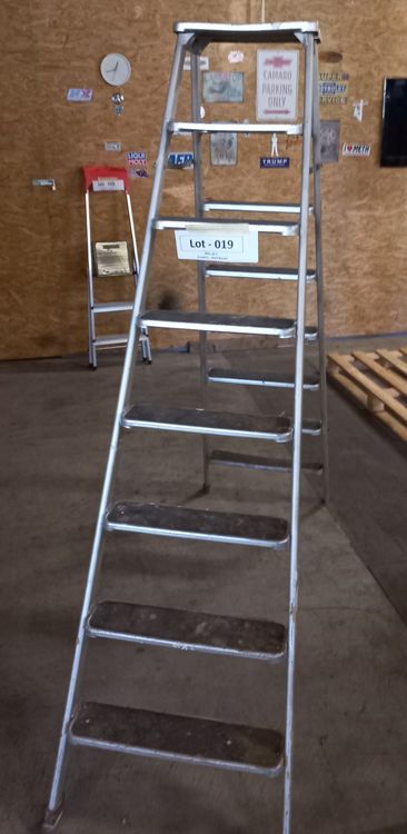 ALU Leiter 2 x 7 Stufen Liq. Räumung ‘’Lot 019’’ ab 1. Kaufen