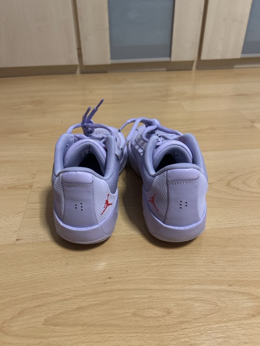 Jordan Scarpe da uomo: Jordan Luka 77 Taille 39 – Nuovo (secondo la descrizione) da la chaux-de-fonds venduto da swann88 1