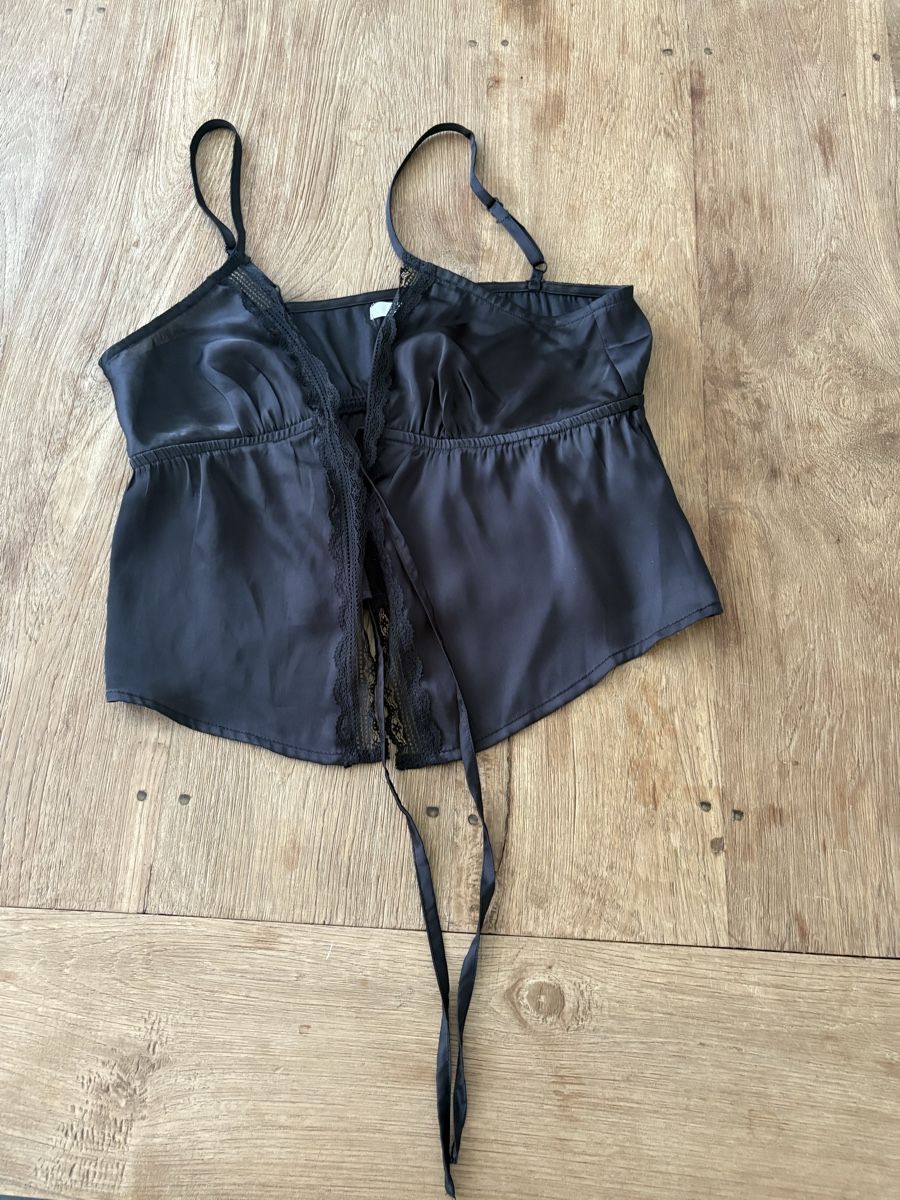 Na-kd Top: NA-KD Satin Top black size 36 – Usato da Dänikon ZH venduto da Annikaberg
