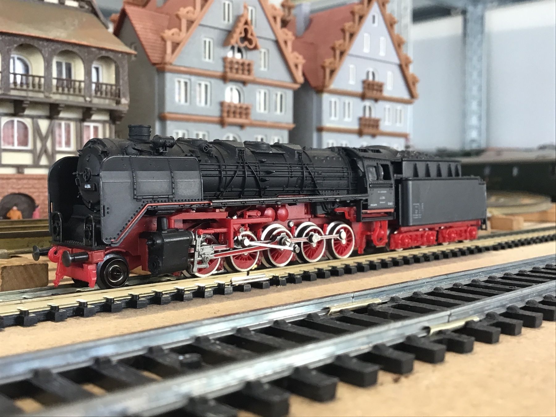 Roco Modellini di ferrovie: ROCO N Dampflok BR 03 mit Schlepptender – Usato da Männedorf venduto da Modell-Spezialisten