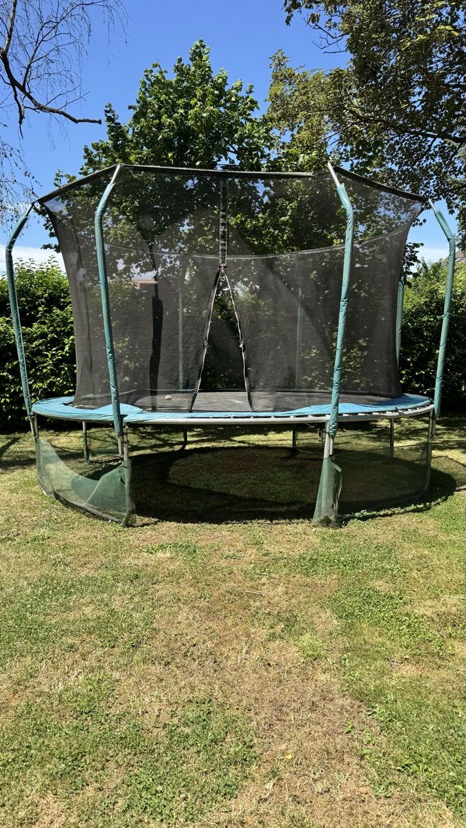 Gonser Trampoline: Garden trampoline  – Gebraucht aus Plan-les-Ouates von sus_xmh5