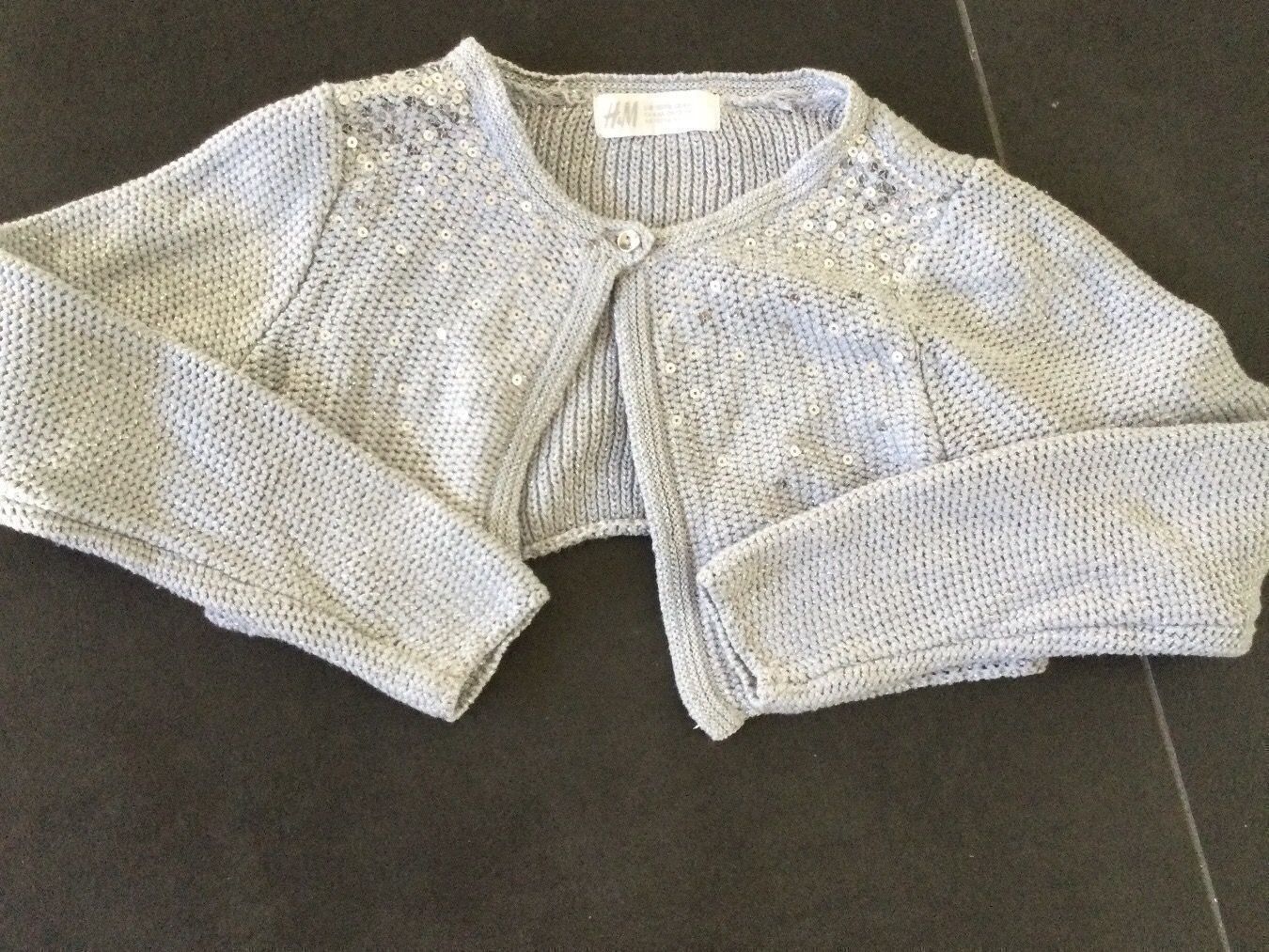 Lotti & Set di vestiti: Jäckchen-Set von H&M, Grösse 110/116 – Usato da Matten b. Interl venduto da MrMrsUSA 2