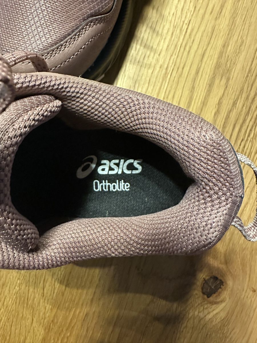 Damenschuhe: Sportschuhe ASICS 38 – Neu und originalverpackt aus Seon von badewetter 1