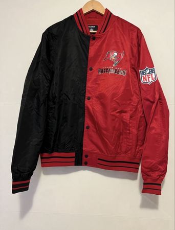 Tampa Bay Buccaneers NFL Jacke Pull&Bear Gr. L