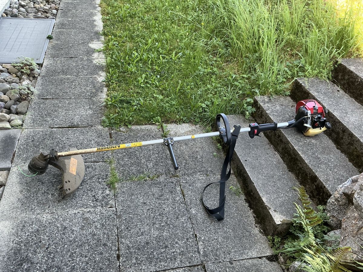 Tagliaerba: Ranchero Trimmer Benzin 2 Takt – Difettoso da Hofstetten ZH venduto da maumau72