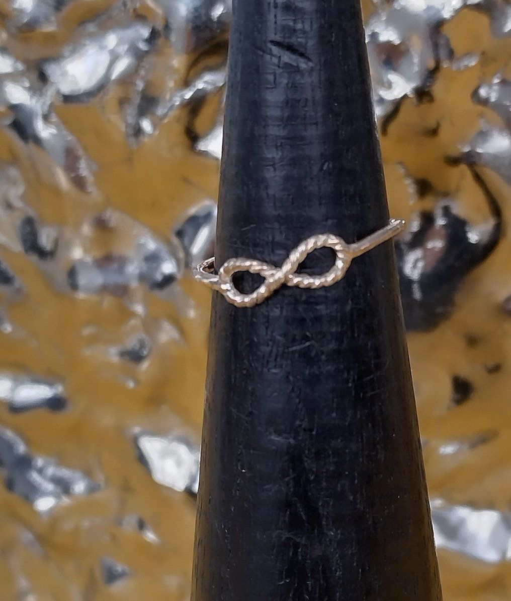 Ringe: ZARTER 925 RING SILBER  - UNENDLICHKEIT - INFINITY – Gebraucht aus Romanshorn von BoutiqueA 1