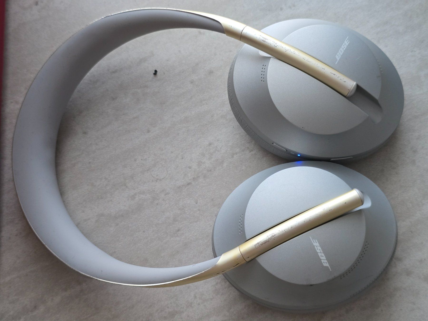 Bose Cuffie: Bose Noise Cancelling Headphones 700 – Usato da Basel venduto da Zait 3
