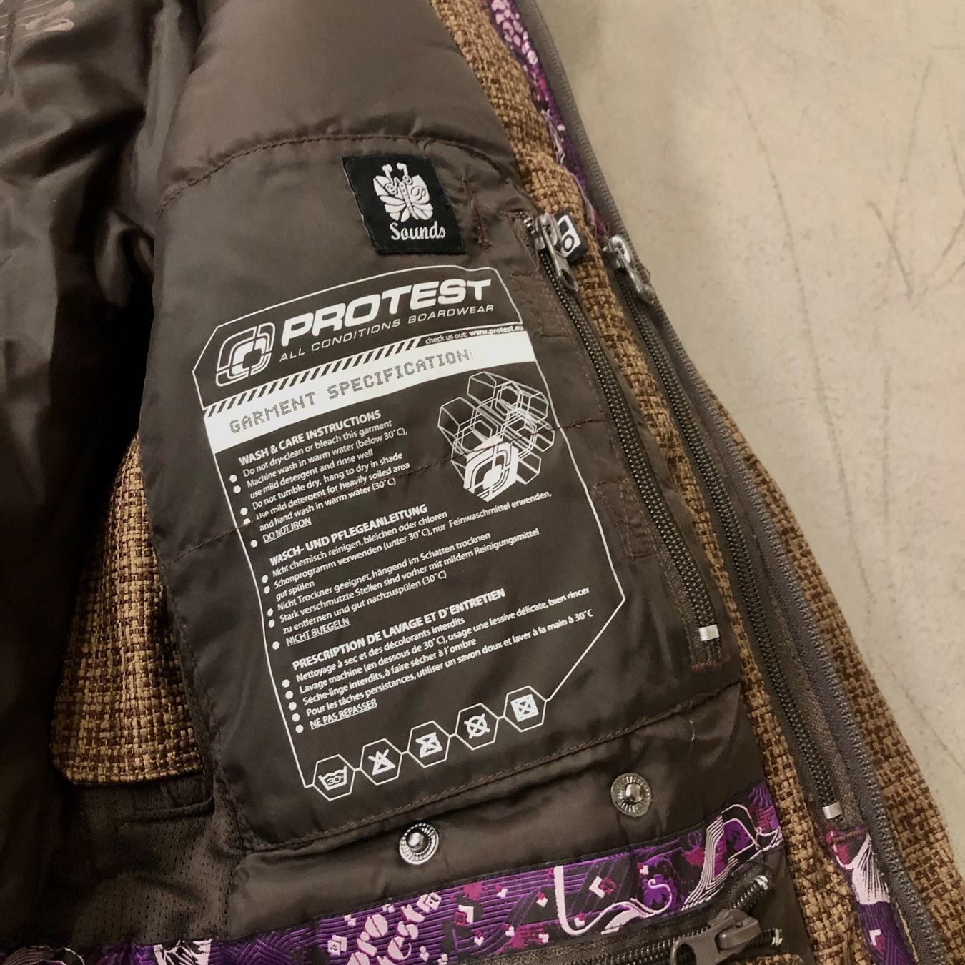 Protest Giacche: Protest Snowboard Ski Winterjacke, Grösse S – Usato da Brienz BE venduto da Kokolea84 7