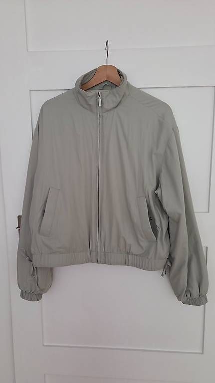 Jacken: leichte Windjacke, gefüttert – Gebraucht aus Bern von noelle21