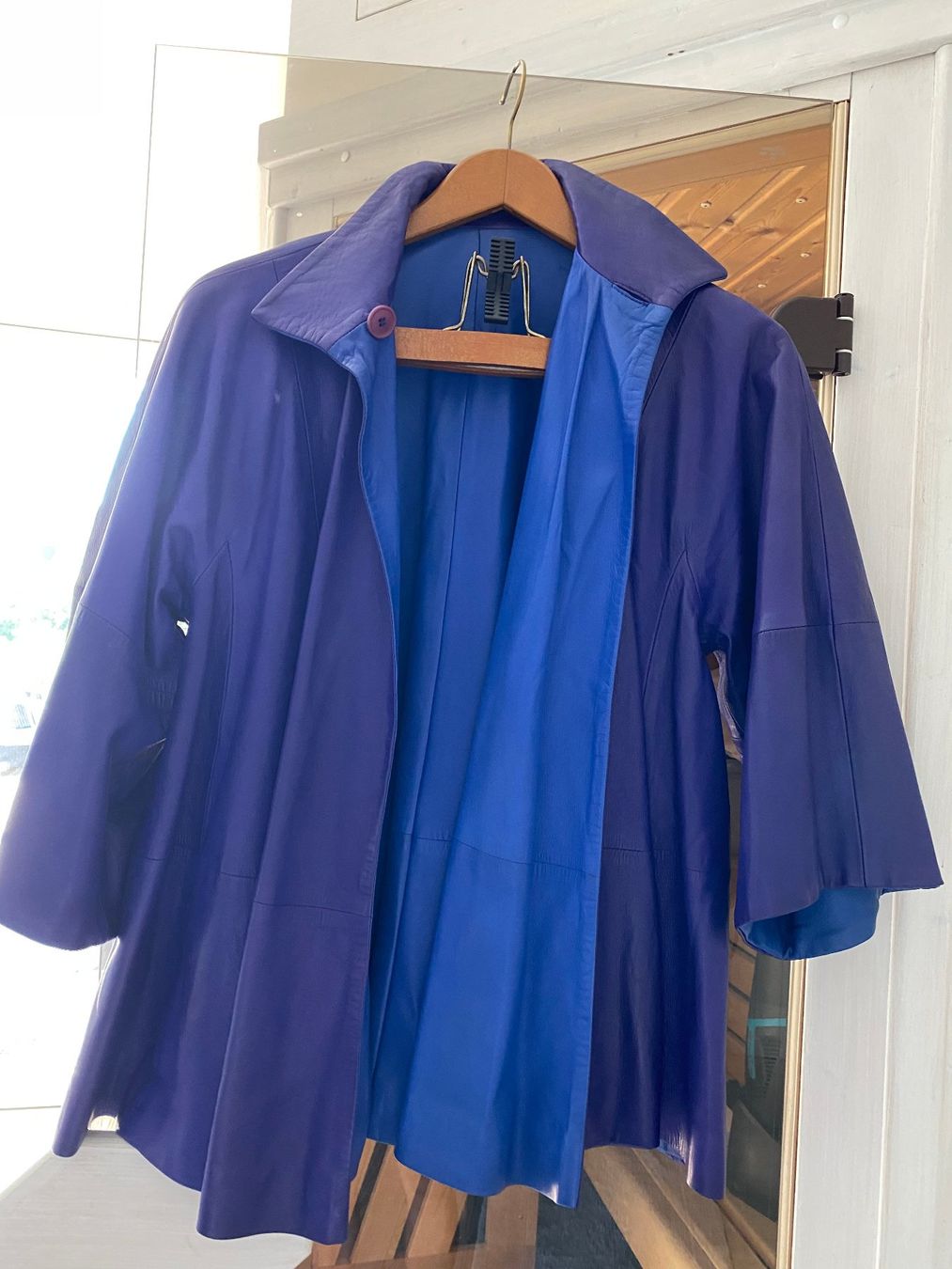 Costumi: Leder Damenkostüm – Usato da Frick venduto da Jeanine.01 1