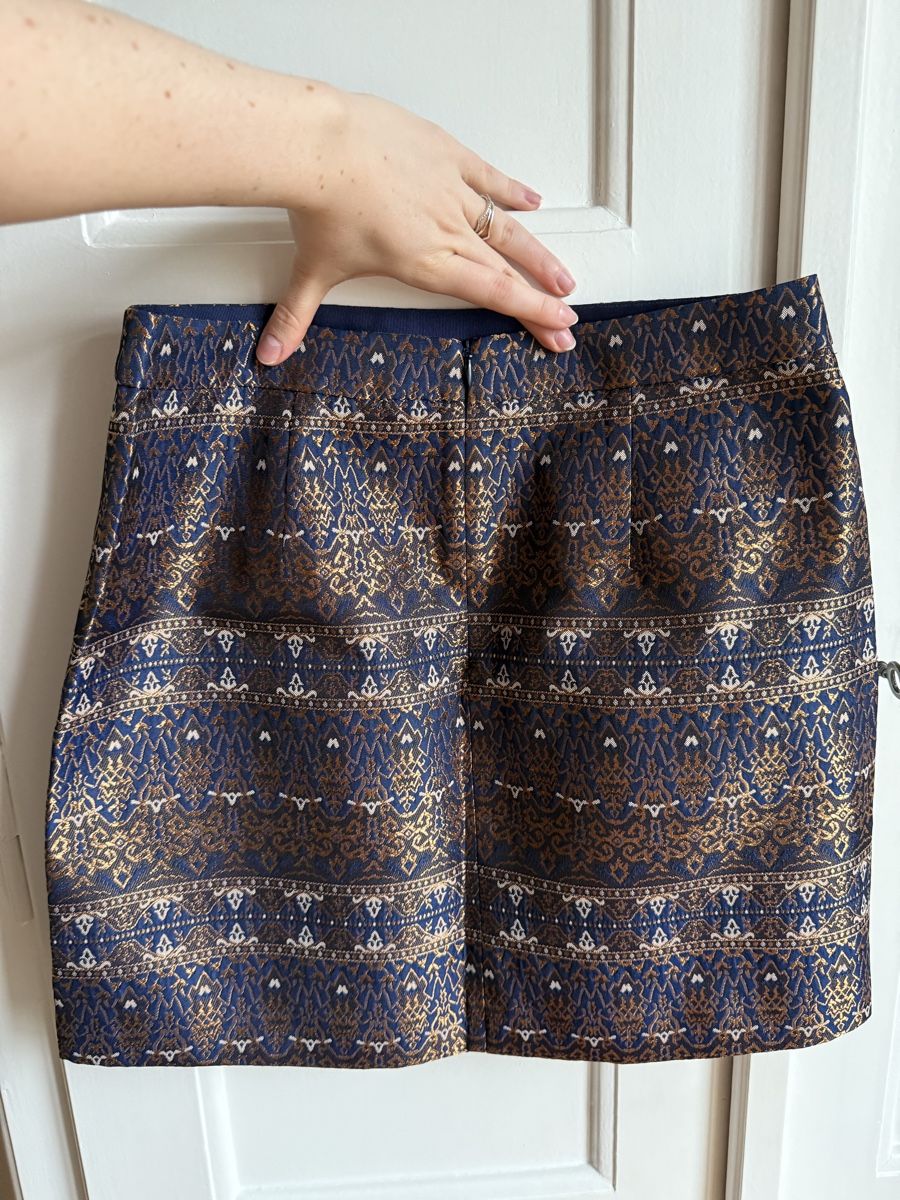 Massimo Dutti Gonne: Blue and gold patterned skirt - Massimo Dutti - Never worn – Nuovo (secondo la descrizione) da Genève venduto da jul_5xsn 4