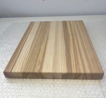 Schneidebrett aus Esche NEU, 27.5 x 39.5 cm