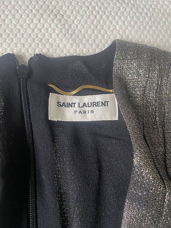 Kleider: Robe Saint Laurent en soie – Gebraucht aus Denges von chino37 2