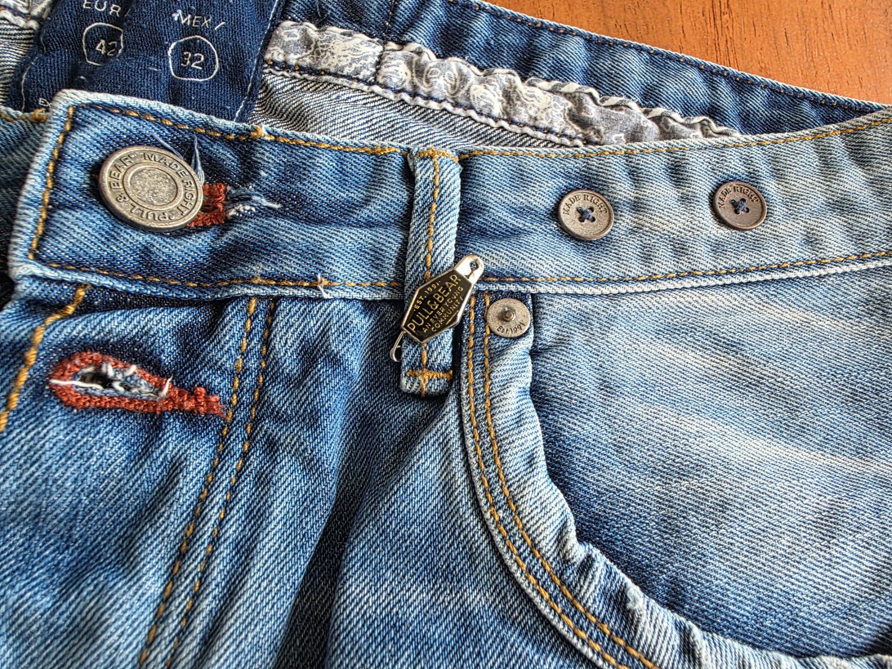Jeans: Jeans Short Pull&Bear Unisex Blau Grösse 42 Baumwolle. – Usato da Zürich venduto da Leica.C89 4