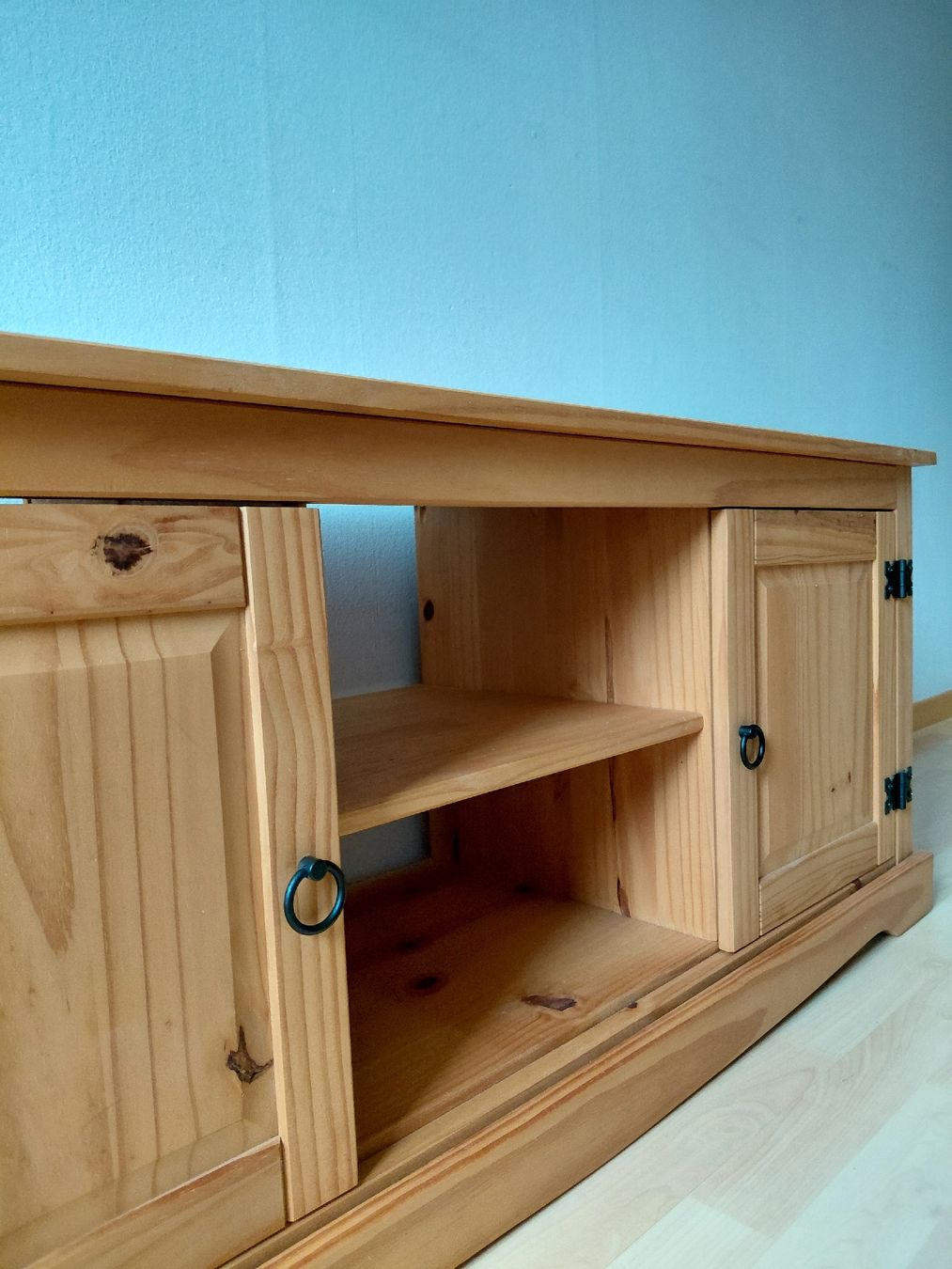 TV Möbel: TV-Möbel aus Holz – Gebraucht aus Turbenthal von apr_h7z2 8