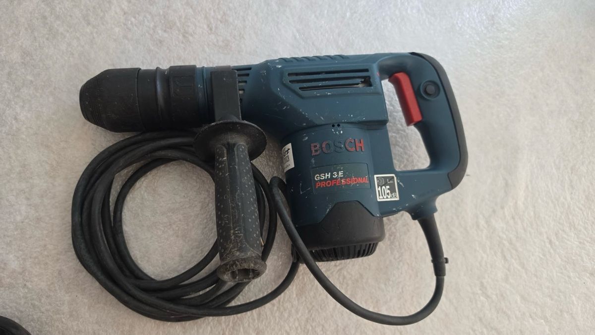 Bosch Trapani: BOSCH GSH 3 E PROFESSIONAL Bohrhammer DEFEKT  – Difettoso da Grenchen venduto da Mary.J 2