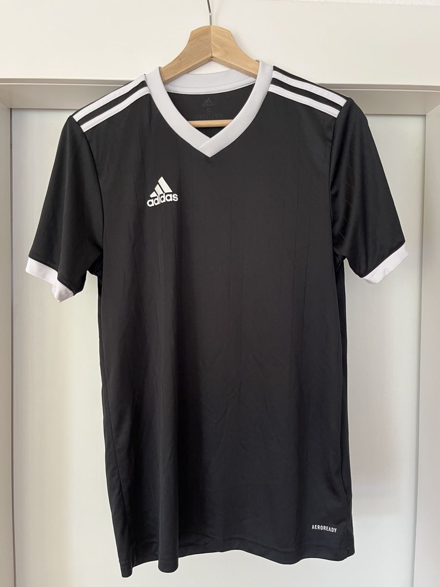 Adidas Camicie, T-shirt & Polo: Adidas Shirt – Nuovo (secondo la descrizione) da Berikon venduto da suebro