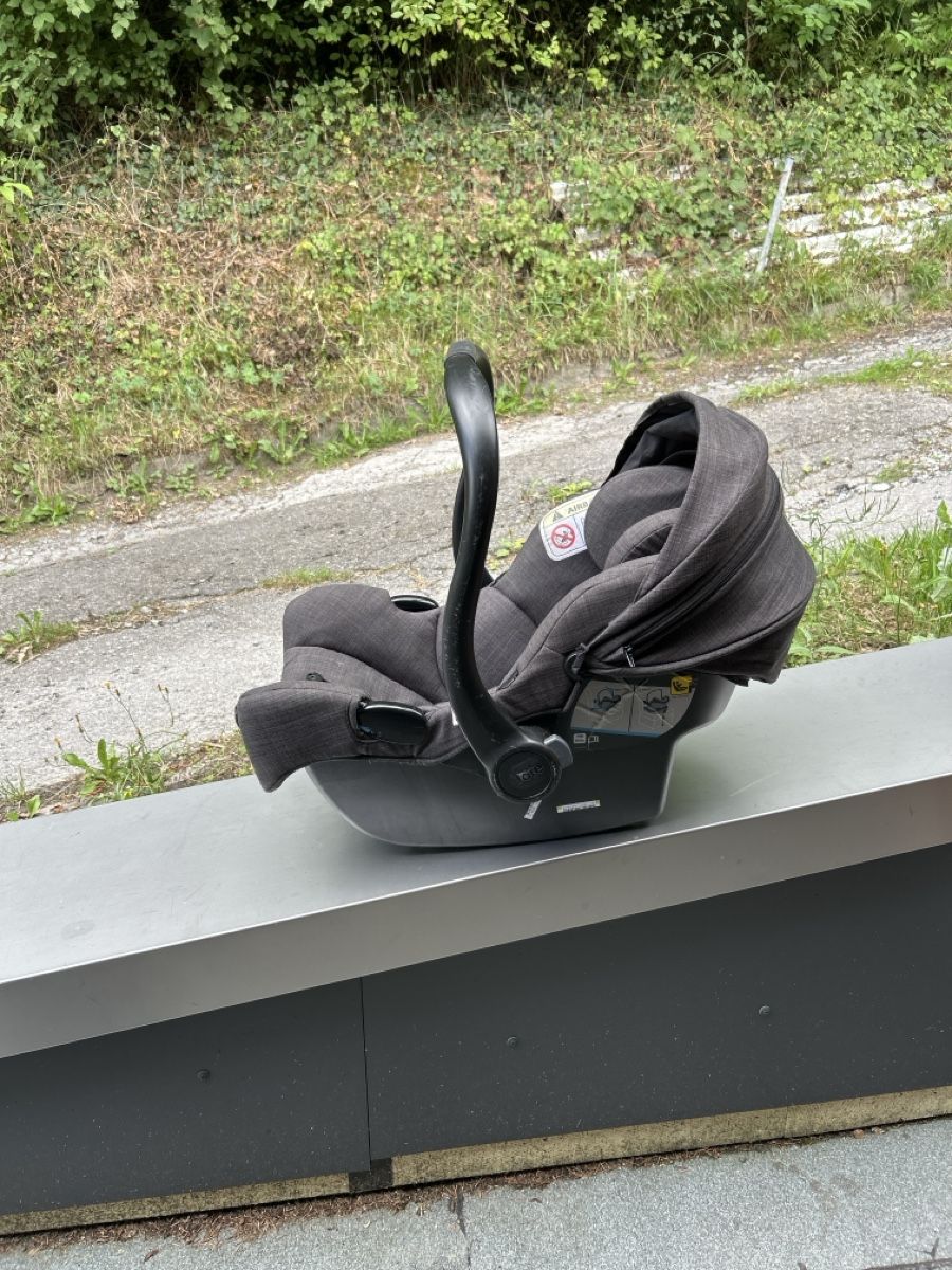 Seggiolini per auto: Kinderautositz mit Isofix – Usato da Bad Ragaz venduto da vjmast
