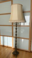 Antike Stehlampe
