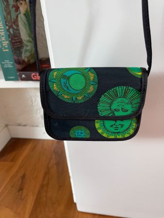Pochette noire et verte – petit sac / trousse