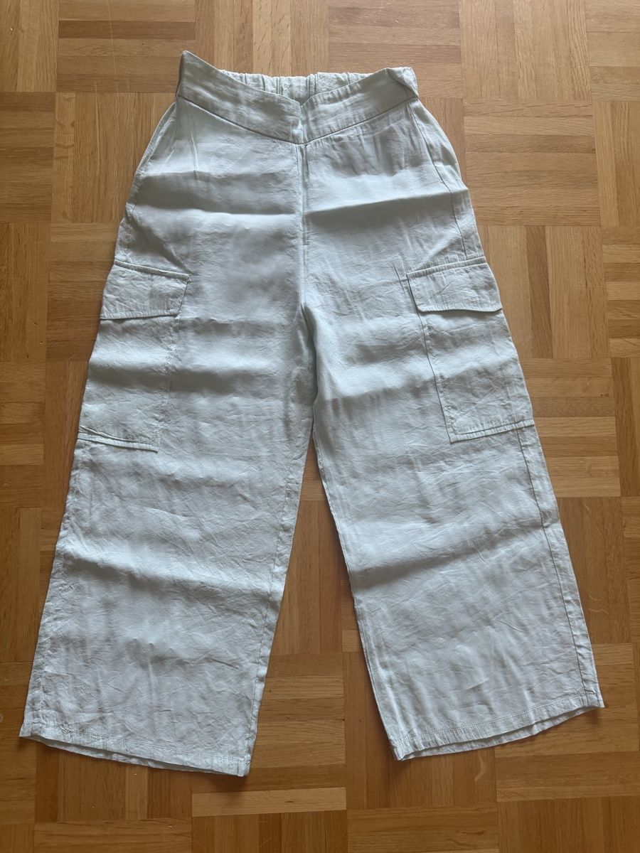 Lotti & Set di vestiti: Ein schönes Set Gr. 140 leichter Stoff  – Nuovo (secondo la descrizione) da Kilchberg ZH venduto da Von_dutch 1