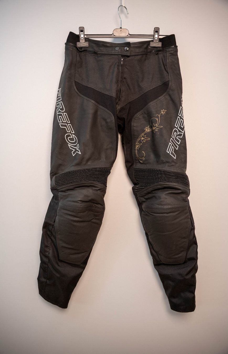 Completi & Tailleur: Firefox Speed Performance Motorradkombi Gr. 44 2-teilig – Usato da Wädenswil venduto da Phinix 2