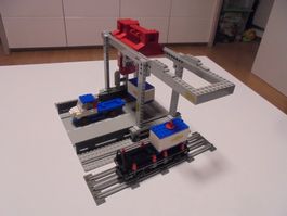 LEGO - EISENBAHN - CONTAINER - VERLADE - STATION - 12 VOLT