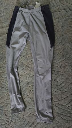 Nike Dri-FIT Laufhose Damen, Grösse M