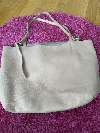 Coccinelle Tasche Leder Nude Sommer-Must-have 🛍️ 55 Zeichen