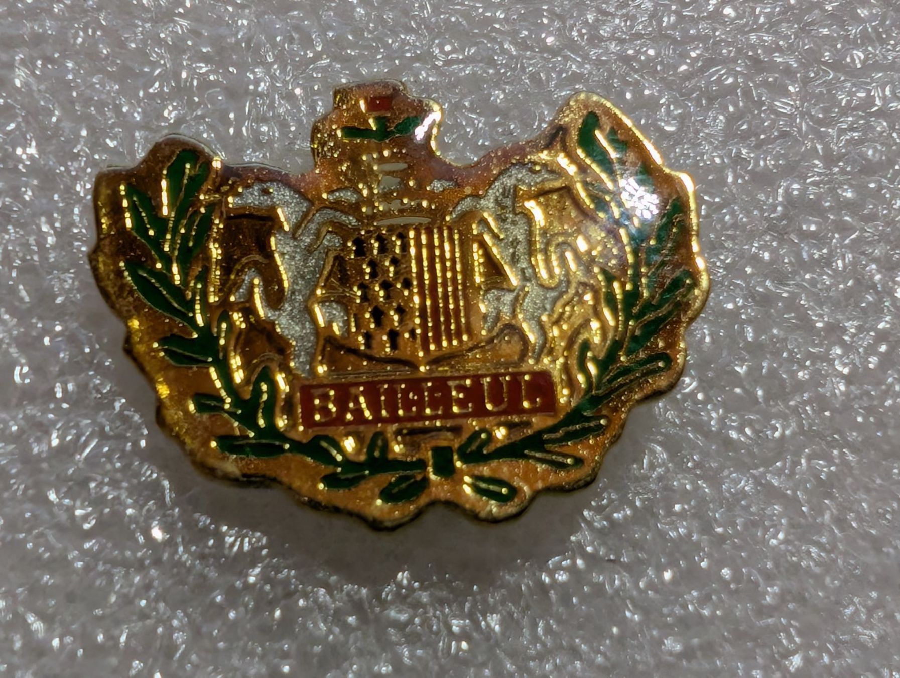 Placchette & Badge: Ansteckpin 31:  – Usato da Oppligen venduto da Pin-Fall-Shop