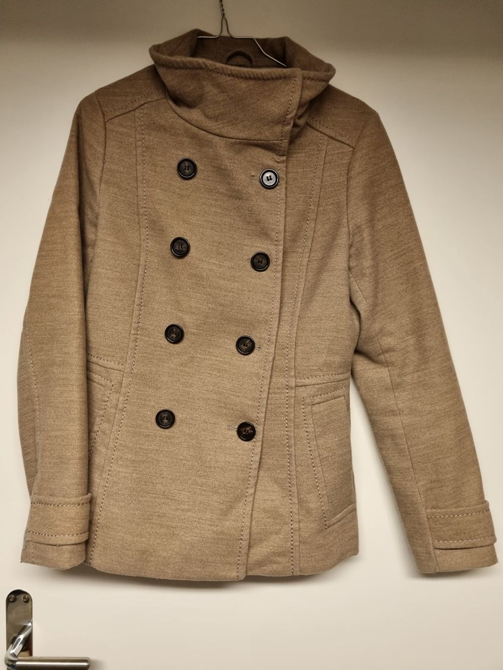 H&M Cappotti: H&M Kurzmantel Gr. 38 – Usato da thalwil venduto da Raishin720