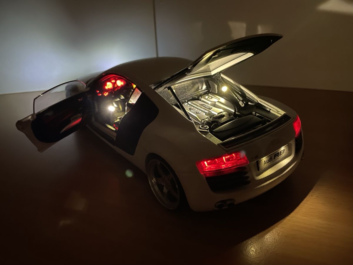Kyosho Modellini d'auto: Audi R8 Modellauto 1:18 mit Beleuchtung – Usato da Emmenbrücke venduto da ram_66mb 8